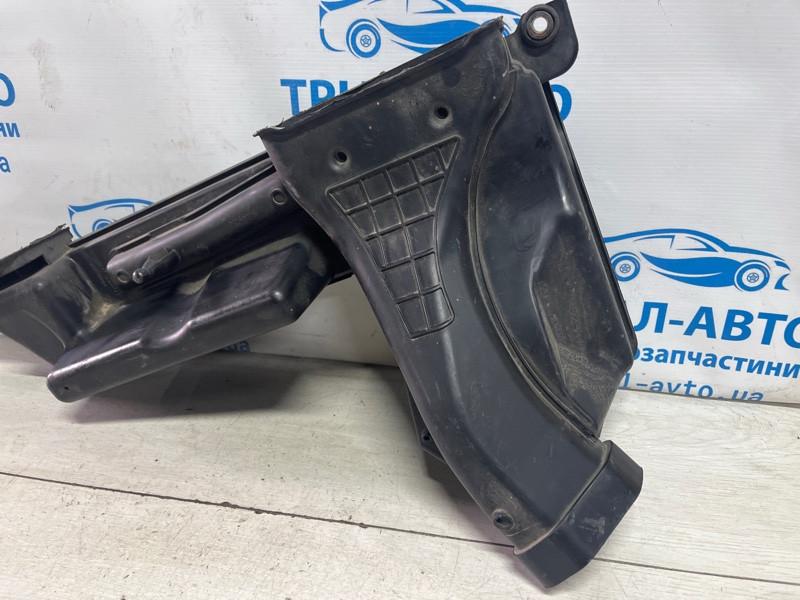 Резонатор воздухозаборника Infiniti QX60 L50 3.5 БЕНЗИН VQ35DE 2013 (б/у) Київ - зображення 5