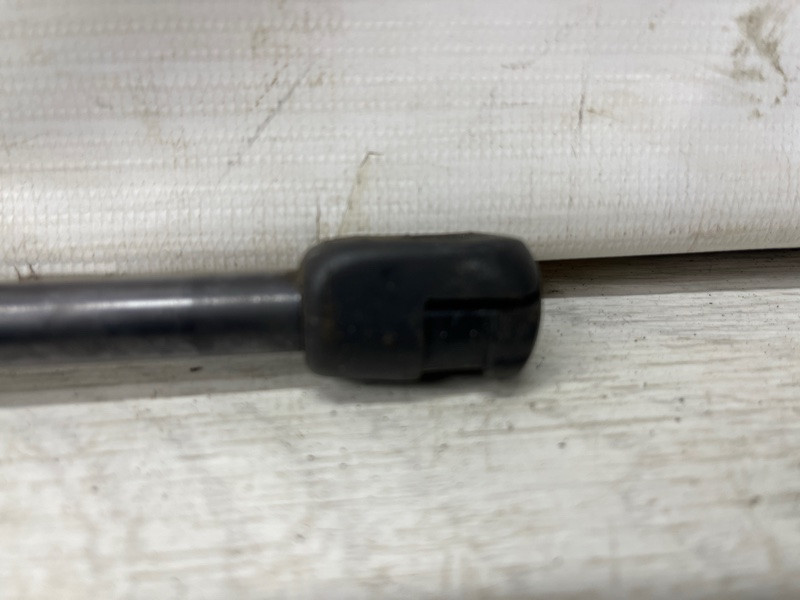 Амортизатор крышки багажника Hyundai Santa fe 2005-2012  (Арт. 70504) Київ - зображення 4