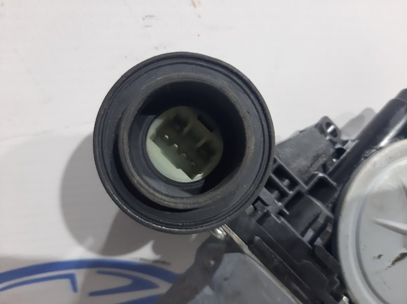 Стеклоподъемник задний правый Toyota Corolla E140 2006 (б/у) Киев - изображение 2