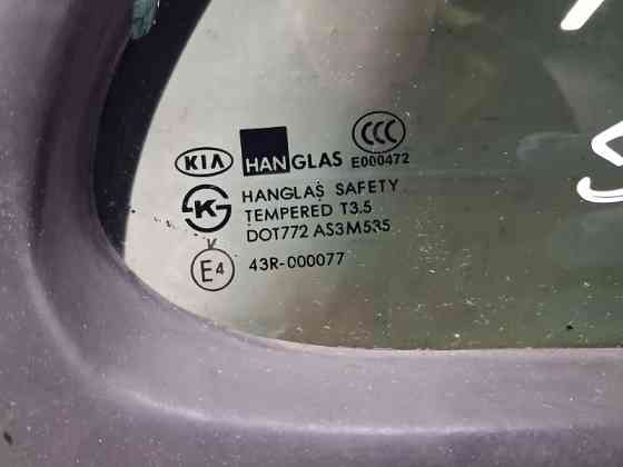 Стекло двери задней правой (форточка) Kia Sorento 2002-2011 835713E030 (Арт. 67621) Киев