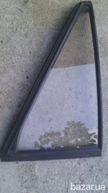 Скло нерухоме задньої правої двері Mb632928 Міцубісі Ланцер 92г.в. оригінал Винница - изображение 1