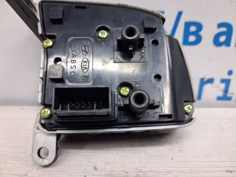 Кнопки руля Kia Sportage QL 1.7 DIESEL D4FD 2015 (б/у) Київ - зображення 3