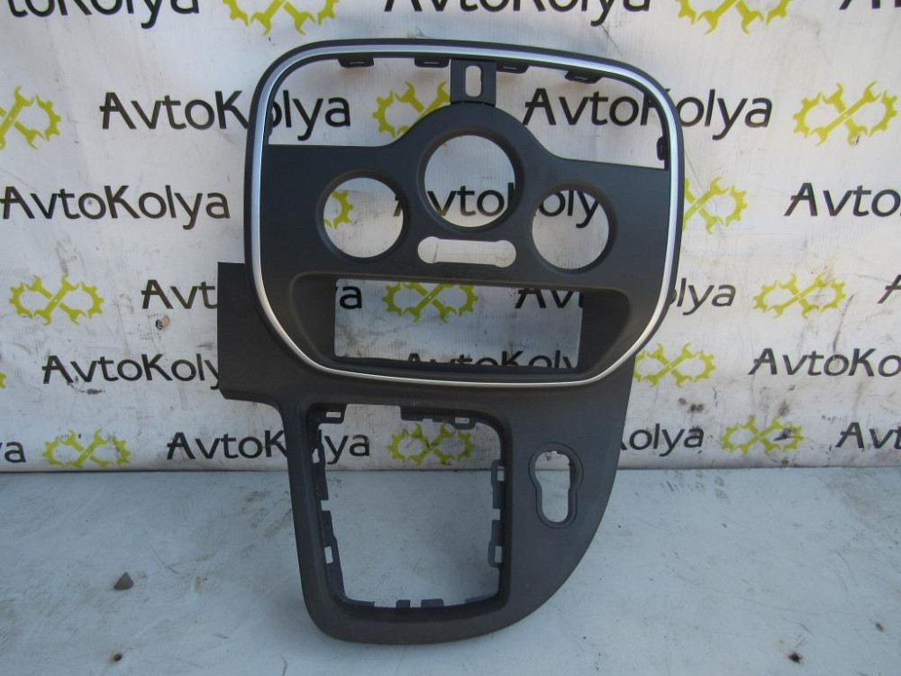 Накладка кнопок в торпеду Renault Kangoo 2013-2021 (682608894R) Ковель - изображение 1