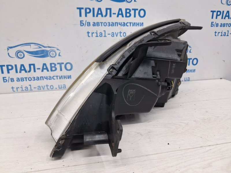 Фара правая Mitsubishi Lancer 9 1.6 БЕНЗИН 4G18 2003 (б/у) Киев - изображение 5