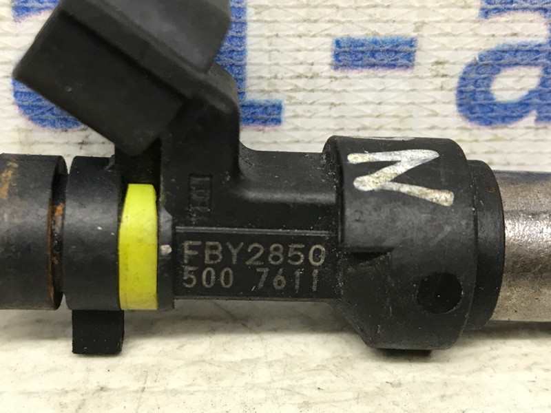 Форсунка топливная Nissan Qashqai J10 2.0 БЕНЗИН MR20DE 2006 (б/у) Київ - зображення 3