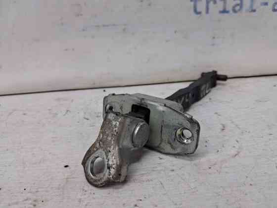 Ограничитель двери передний левый Suzuki SX4 1 2.0 БЕНЗИН J20A 2006 (б/у) Киев