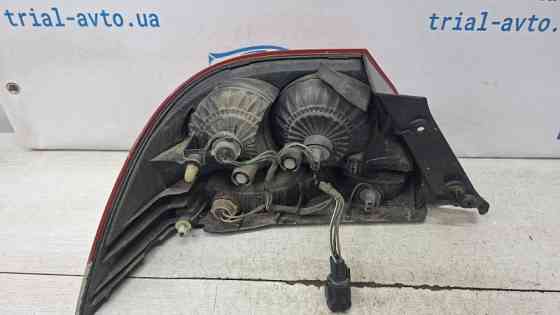 Фонарь задний внешний правый Mitsubishi Lancer 9 1.6 БЕНЗИН 4G18 2003 (б/у) Киев