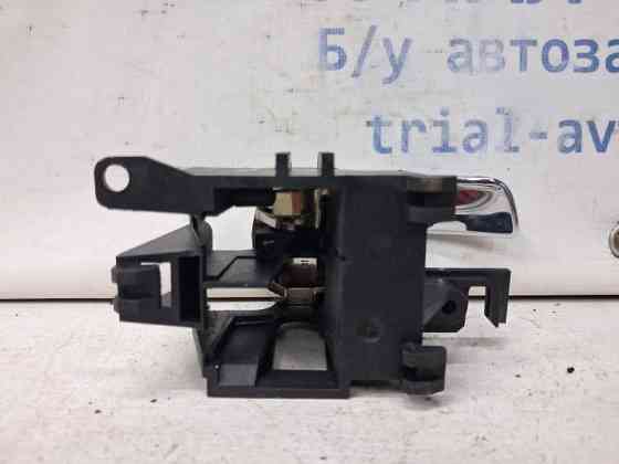 Ручка двери внутренняя левая Nissan Navara D40 2.5 DIESEL YD25DDTI 2004 (б/у) Київ