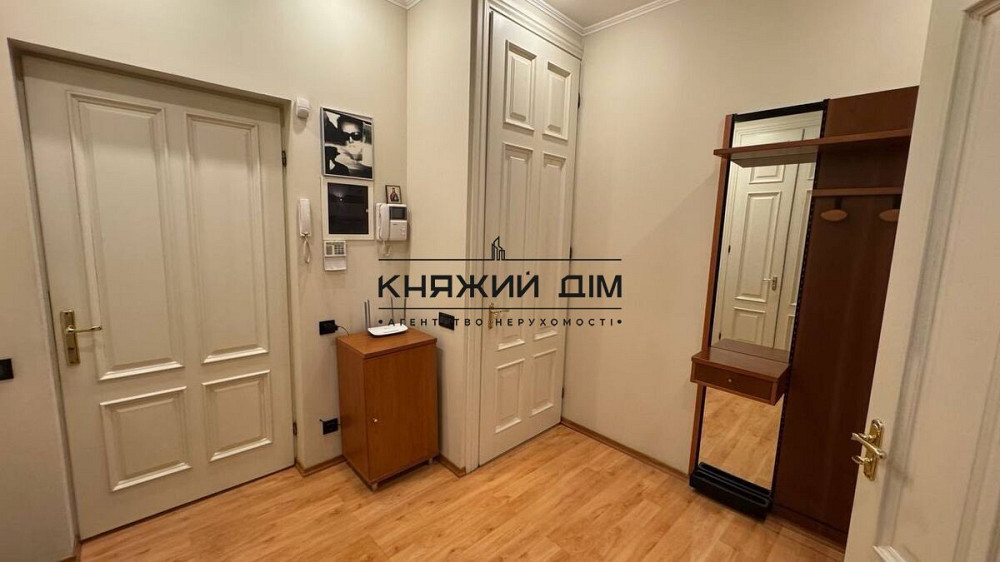 Трикімнатна квартира - 80 кв м - ІСТОРИЧНИЙ БЕЗПЕЧНИЙ ЦЕНТР КИЄВА № 11163726 Киев - изображение 4