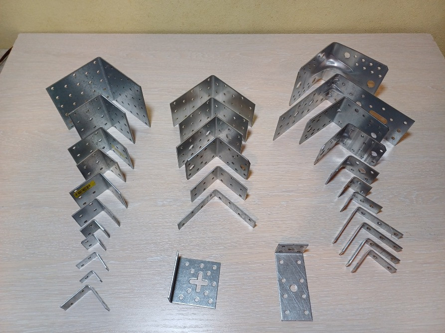 Кутник універсальний з ребром жорсткості 145×145×95 (2,5 мм) Українка - зображення 5