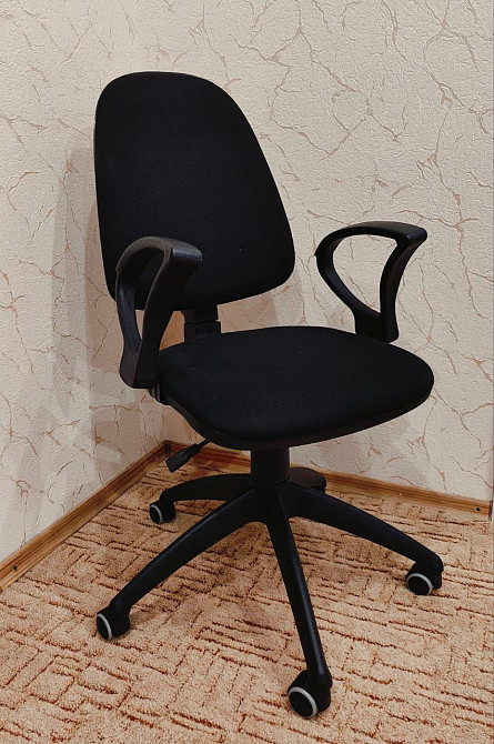 Офісне крісло стул комфорт з підлокітниками та підйомом Роздільна Роздільна - зображення 2