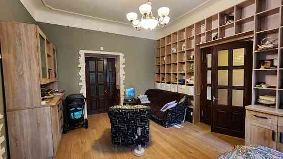 Продаж 2-кімнатної квартири в ближньому центрі Львова (кут Хмельницького – Гайдамацької) Львов