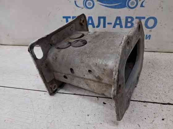 Кронштейн усилителя переднего бампера Kia Ceed 2006-2012 647101H010 (Арт. 84841) Киев