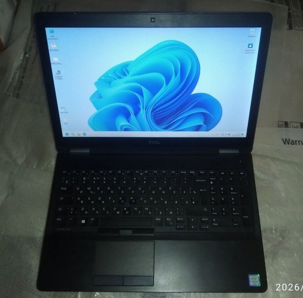 Ноутбук DELL Latitude 5570 Київ - зображення 2