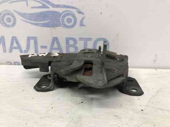 Замок капота Mitsubishi Pajero Wagon 3 3.2 ДИЗЕЛЬ 4M41 1999 (б/у) Київ