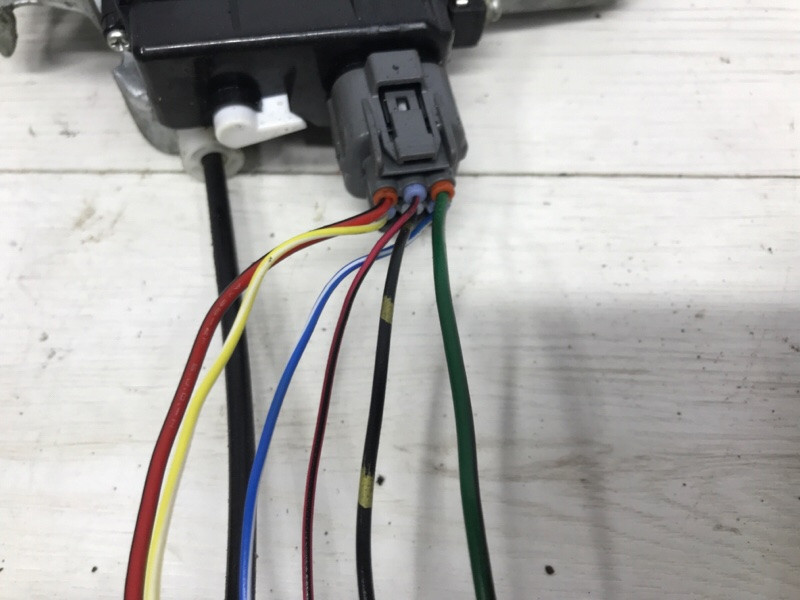 Стеклоподъемник задний левый Mitsubishi Outlander CU 2.4 БЕНЗИН 4G69 2003 (б/у) Киев - изображение 3