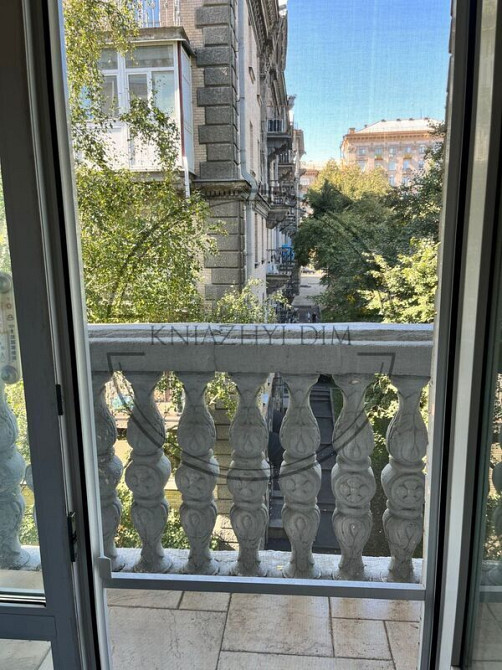 Оренда 2-х к. квартири студіо в центрі Києва м .Хрещатик. № 11201883 Киев - изображение 7