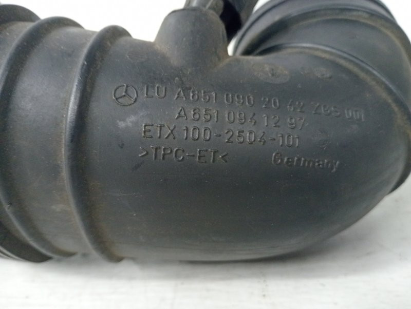 Патрубок воздушного фильтра Infiniti Q50 V37 2.2 DIESEL OM651 2013 (б/у) Київ - зображення 4