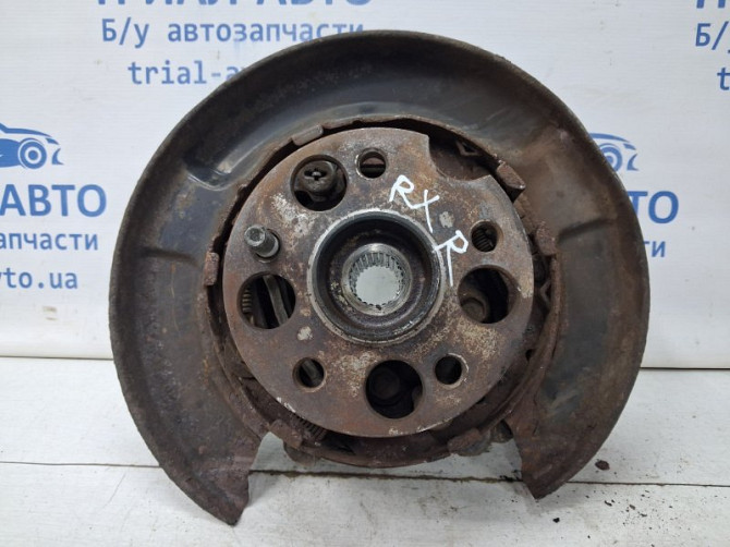Цапфа задняя правая со ступицей Lexus RX 350 XU30 3.5 БЕНЗИН 2GRFE 2003 (б/у) Киев - изображение 5
