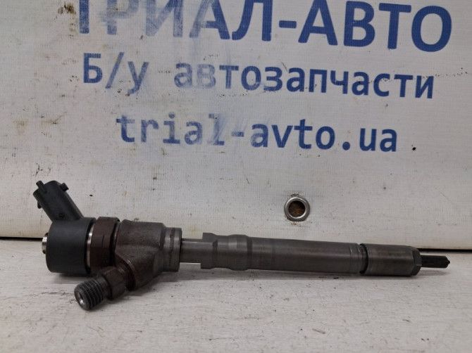 Форсунка топливная Hyundai Tucson JM 2.0 DIESEL D4EA 2004 (б/у) Київ - зображення 1