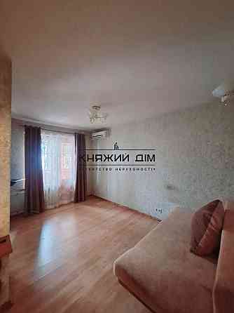 Продаж 1-кімнатної бульвар Лесі Українки 30.м.Печерська ,м.Звіренецька Київ