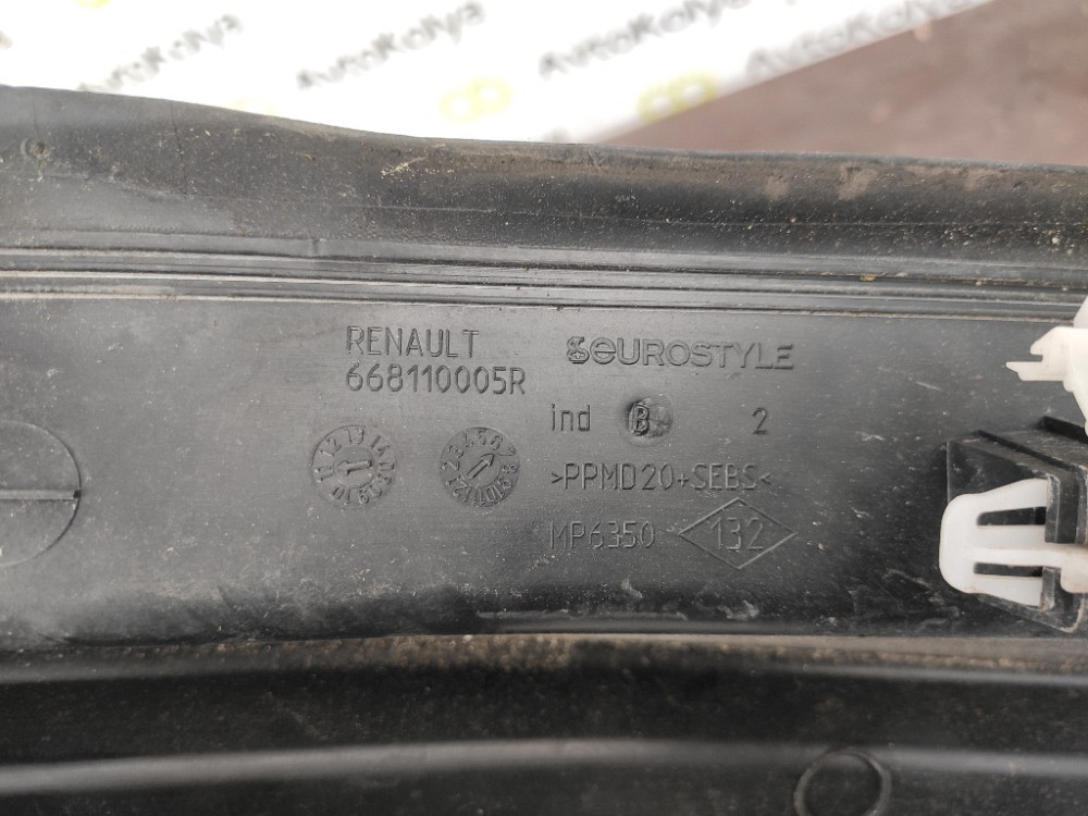 Пластик под лобовое стекло Renault Scenic III 2009-2016 (668110005R) Ковель - зображення 2