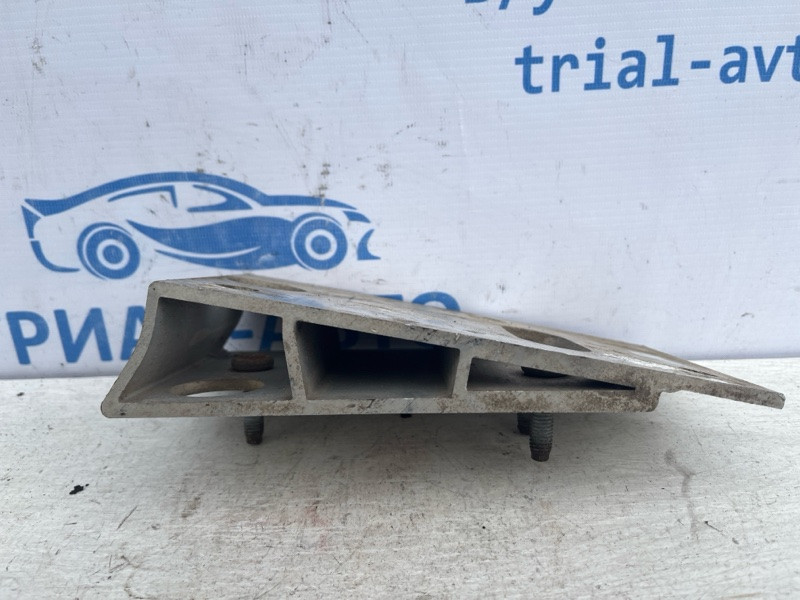 Кронштейн усилителя заднего бампера Infiniti QX60 L50 3.5 БЕНЗИН VQ35DE 2013 прав. (б/у) Киев - изображение 3