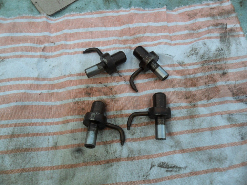 Mercedes A1111800143, Маслофорсунки Mерседес дв. М111, оригінал б/у Вінниця - зображення 2