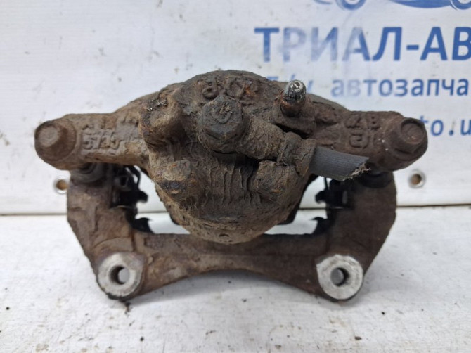 Суппорт передний правый Mitsubishi Lancer 10 1.5 БЕНЗИН 4A91 2007 (б/у) Киев - изображение 3