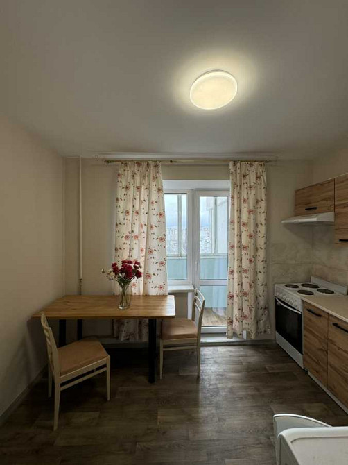 долгосрочная аренда 1-к квартира Киев, Оболонский, 11000 грн./мес. Киев - изображение 1