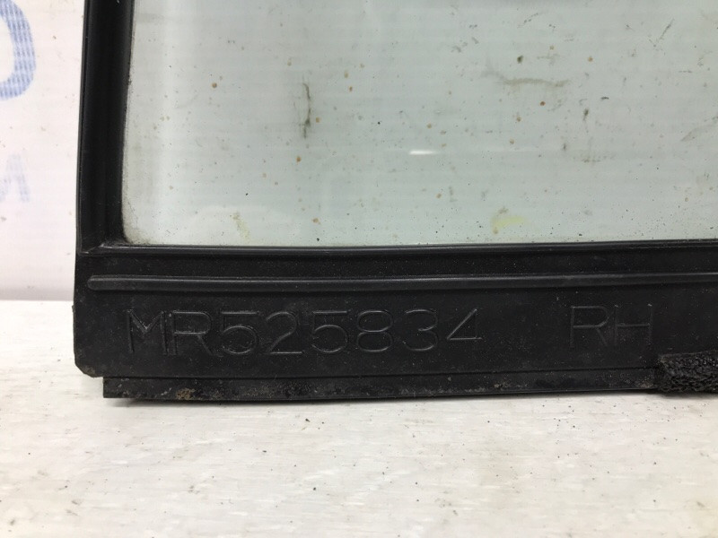Стекло двери задней правой (форточка) Mitsubishi Lancer 2003-2009 MR525826 (Арт. 55564) Київ - зображення 4