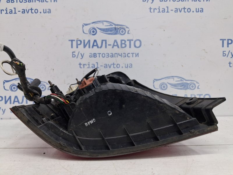 Фонарь задний внешний правый Kia Sorento BL 2.5 DIESEL D4CB 2002 (б/у) Київ - зображення 5