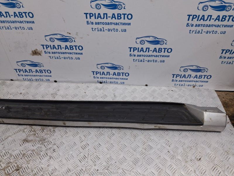 Накладка на подножку Mitsubishi Pajero Wagon 4 3.2 ДИЗЕЛЬ 4M41 2006 лев. (б/у) Киев - изображение 3