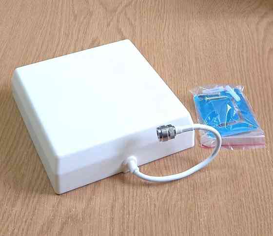 GSM антенна панельная 804-1045/1440-2960 МГц 6-8 дБ WY-HX-8 Дніпро