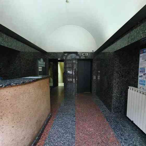Продам. Торгово-офісна будівля 2736 м.кв. 6 соток. Центр. вул. Січових Стрільців, Дніпро