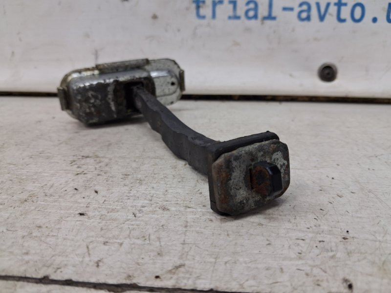 Ограничитель двери передний правый Hyundai IX35 LM 1.7 DIESEL D4FD 2009 (б/у) Киев - изображение 3