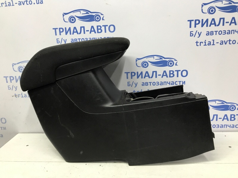 Подлокотник Mitsubishi Outlander CU 2.4 БЕНЗИН 4G69 2003 (б/у) Київ - зображення 1