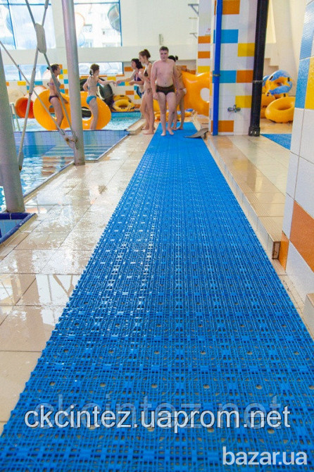 Противоскользящее покрытие для бассейнов Киев - изображение 1