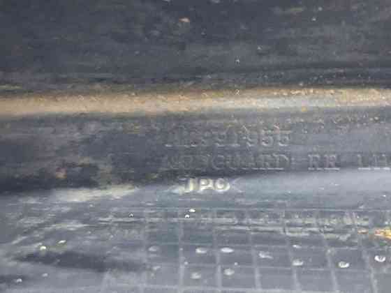 Брызговик задний левый Mitsubishi Outlander CU 2.4 БЕНЗИН 4G69 2003 (б/у) Київ