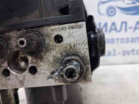 Блок abs Toyota Avensis T25 2.0 DIESEL 1ADFTV 2002 (б/у) Київ