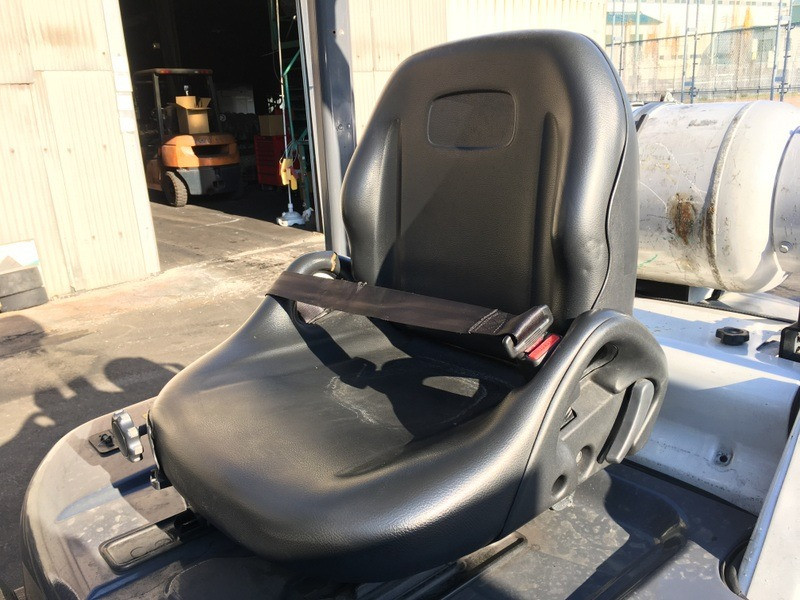 Газ-бензиновий навантажувач TCM (Nissan), із синхронним позиціонером вил. Модель: FHGE20T5 Миколаїв - зображення 7