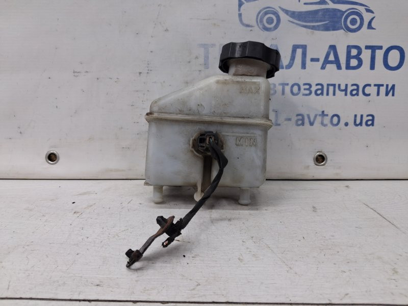 Бачок главного тормозного цилиндра Kia Ceed ED 1.6 DIESEL D4FB 2006 (б/у) Киев - изображение 1