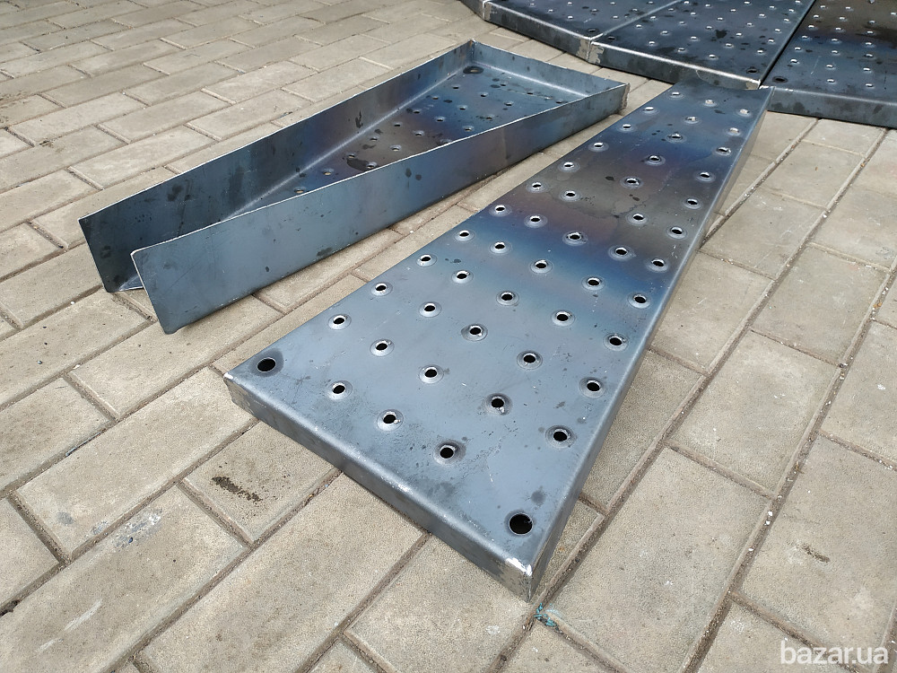 Ступень для винтовых лестниц шипованная/гладка стальная под приварку Харків - зображення 2