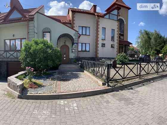 Продаж 3 поверхового таунхауса у м. Чернівці Чернівці
