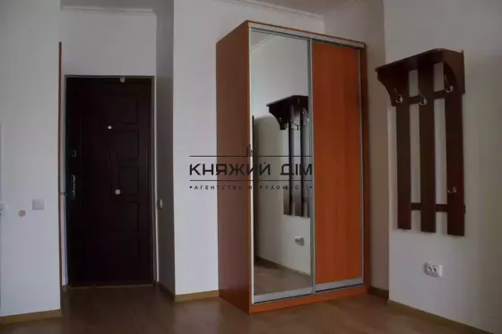 Оренда 1 к квартири-студіо, метро Дорогожічі. № 11136924 Київ