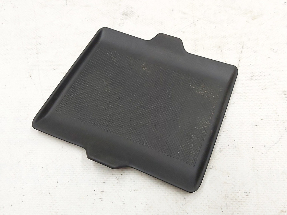 Коврик резиновый вещевого ящика центральной консоли Tesla model 3 1755530-00-A Київ - зображення 1