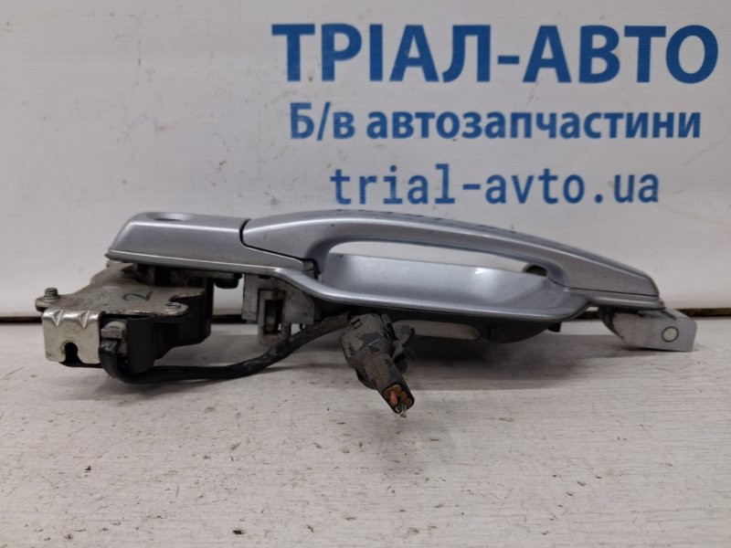 Ручка двери внешняя передняя правая Mitsubishi Pajero Wagon 4 3.2 ДИЗЕЛЬ 4M41 2006 (б/у) Киев - изображение 2