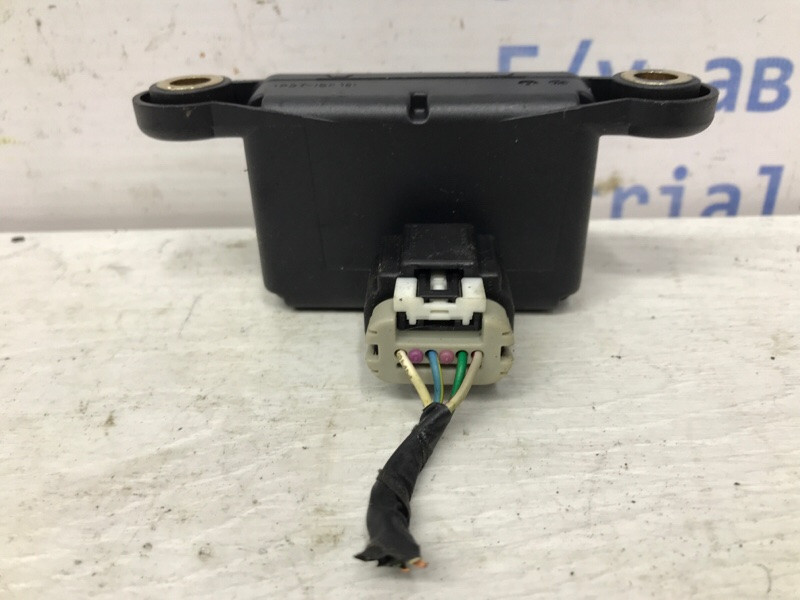 Датчик ускорения Chevrolet Cruze 2009-2016 13505725 (Арт. 55610) Киев - изображение 2