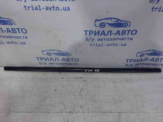 Молдинг стекла двери передний Mitsubishi Outlander CU 2.4 БЕНЗИН 4G69 2003 (б/у) Киев