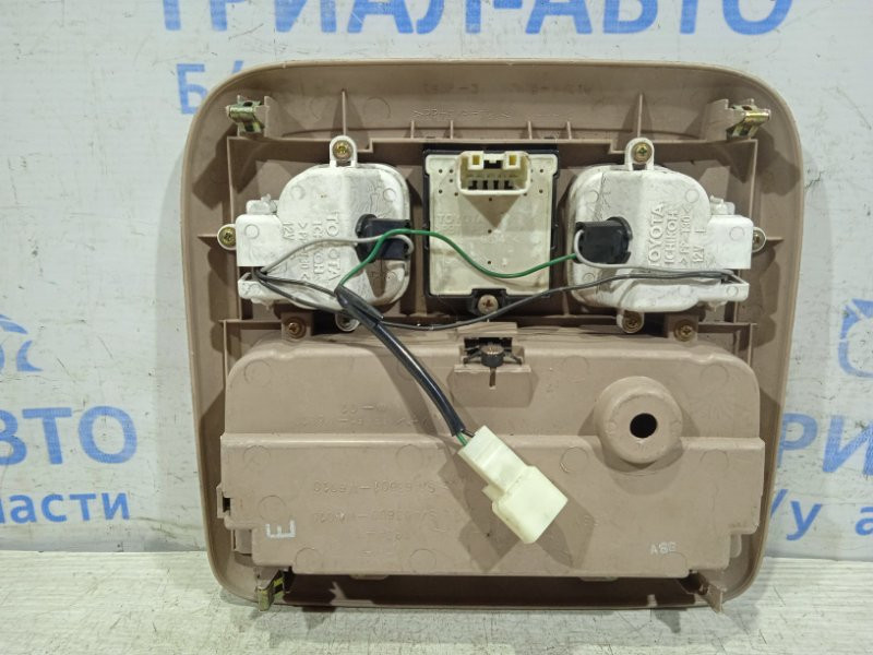 Плафон передний Toyota Land Cruiser 1998-2007 63670-60020 (Арт. 7307) Киев - изображение 3